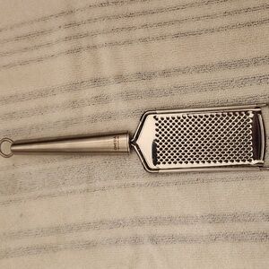 Oneida Vintage Stainless Handheld Zester/Grater
